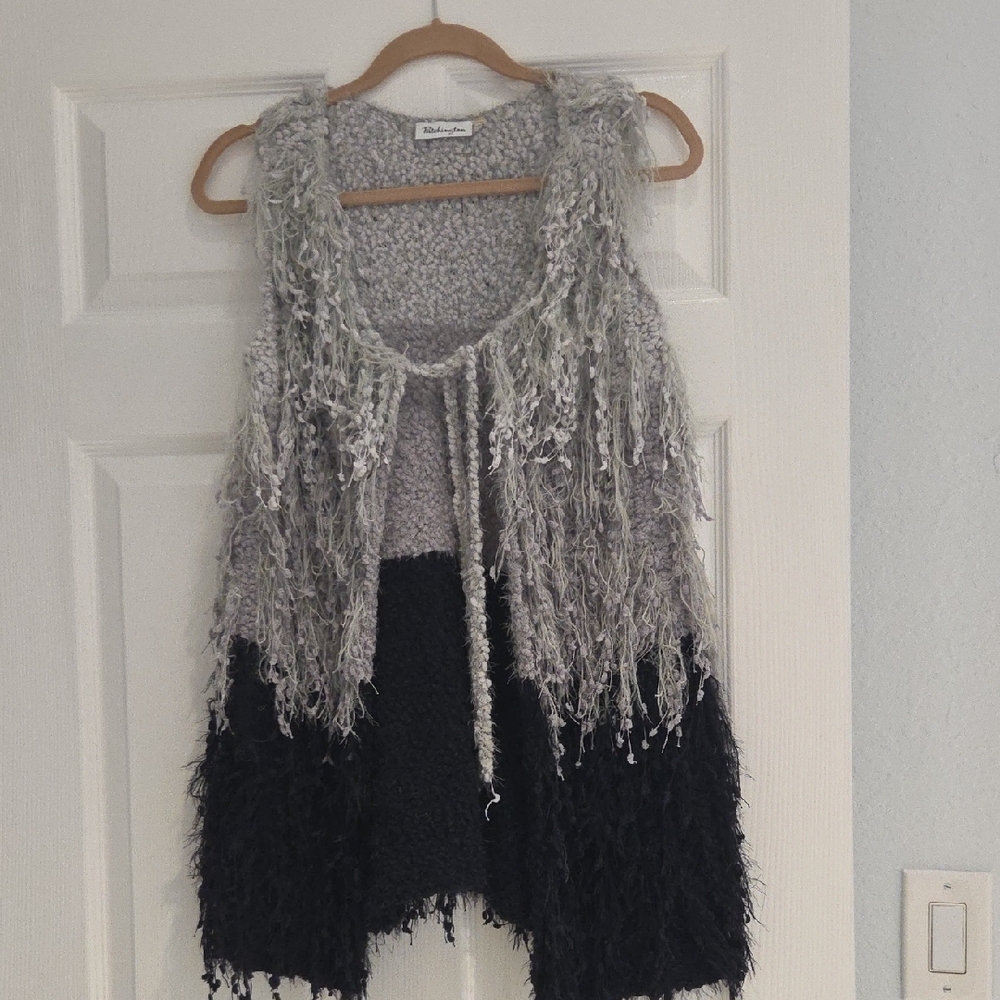 Patchington Gray and Black Textured Sleeveless Top